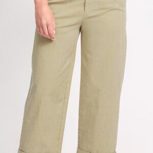 Studio Blue Poppy Mid Rise Cuffed Crop Wide Leg Size 29